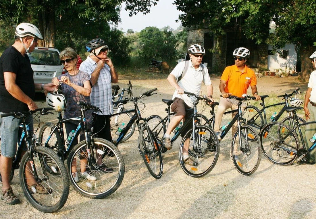 Cycling Group Tour